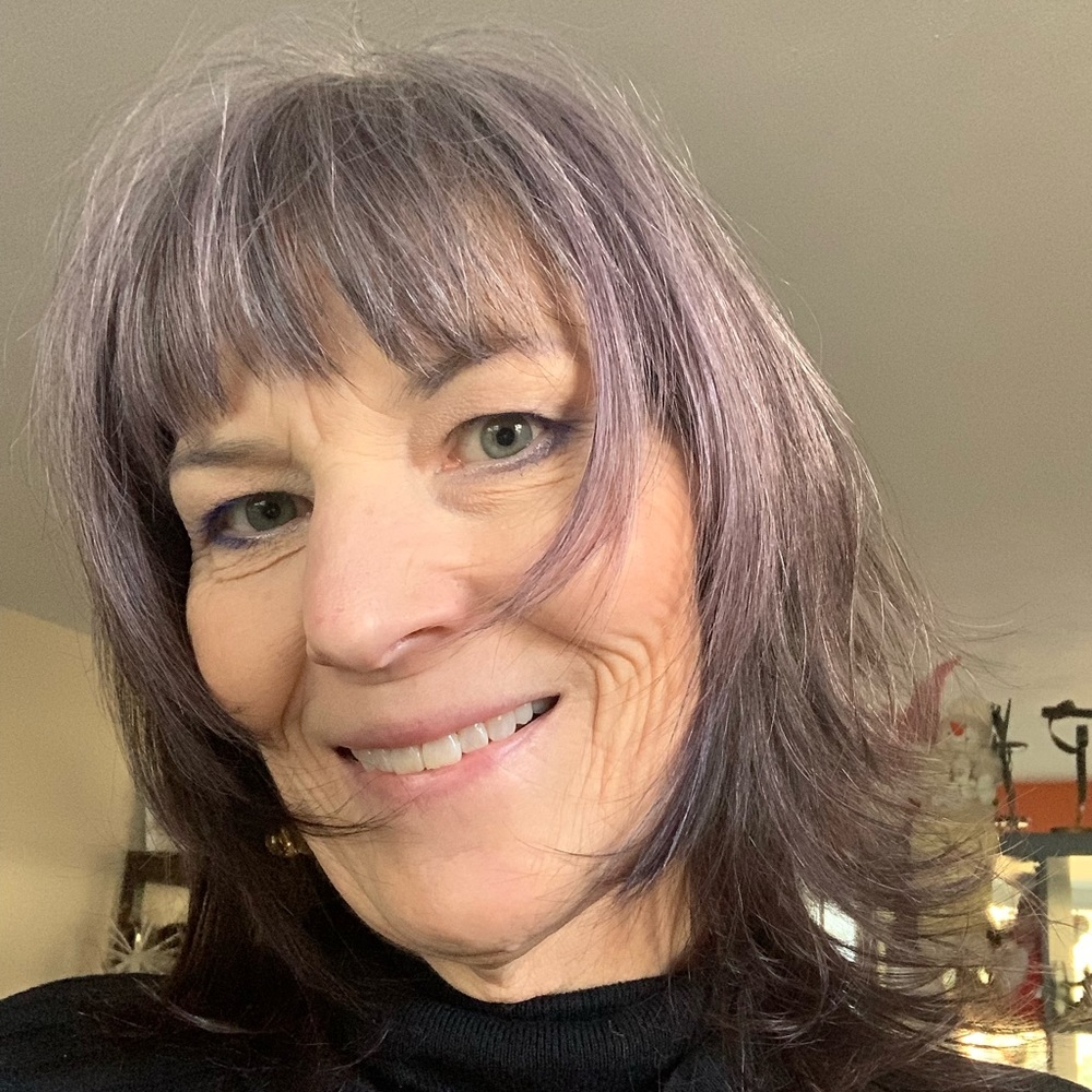 Meet your Posher, Leslie